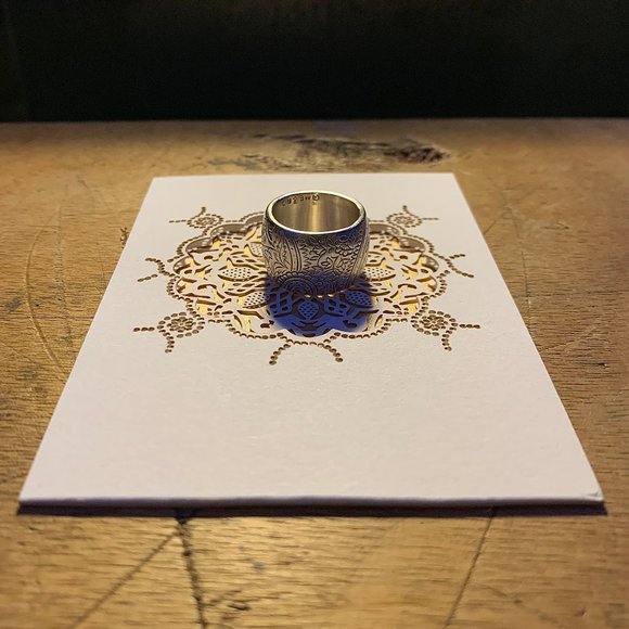 Me & Ro Sterling Silver Wide Paisley Band Ring - Picture 6 of 6